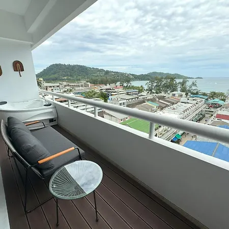 Sea View Apartment With Jacuzzi At Patong Tower Exterior photo