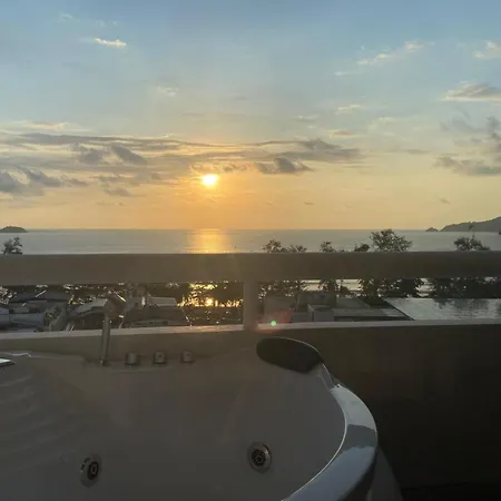 Sea View Apartment With Jacuzzi At Patong Tower Exterior photo