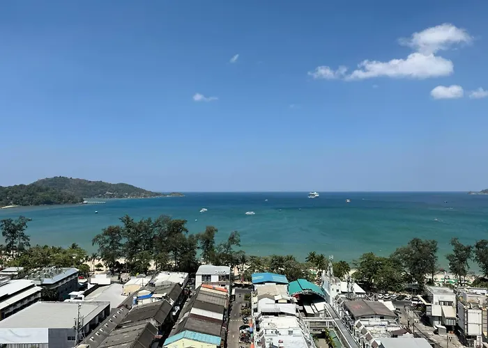 Sea View Apartment With Jacuzzi At Patong Tower