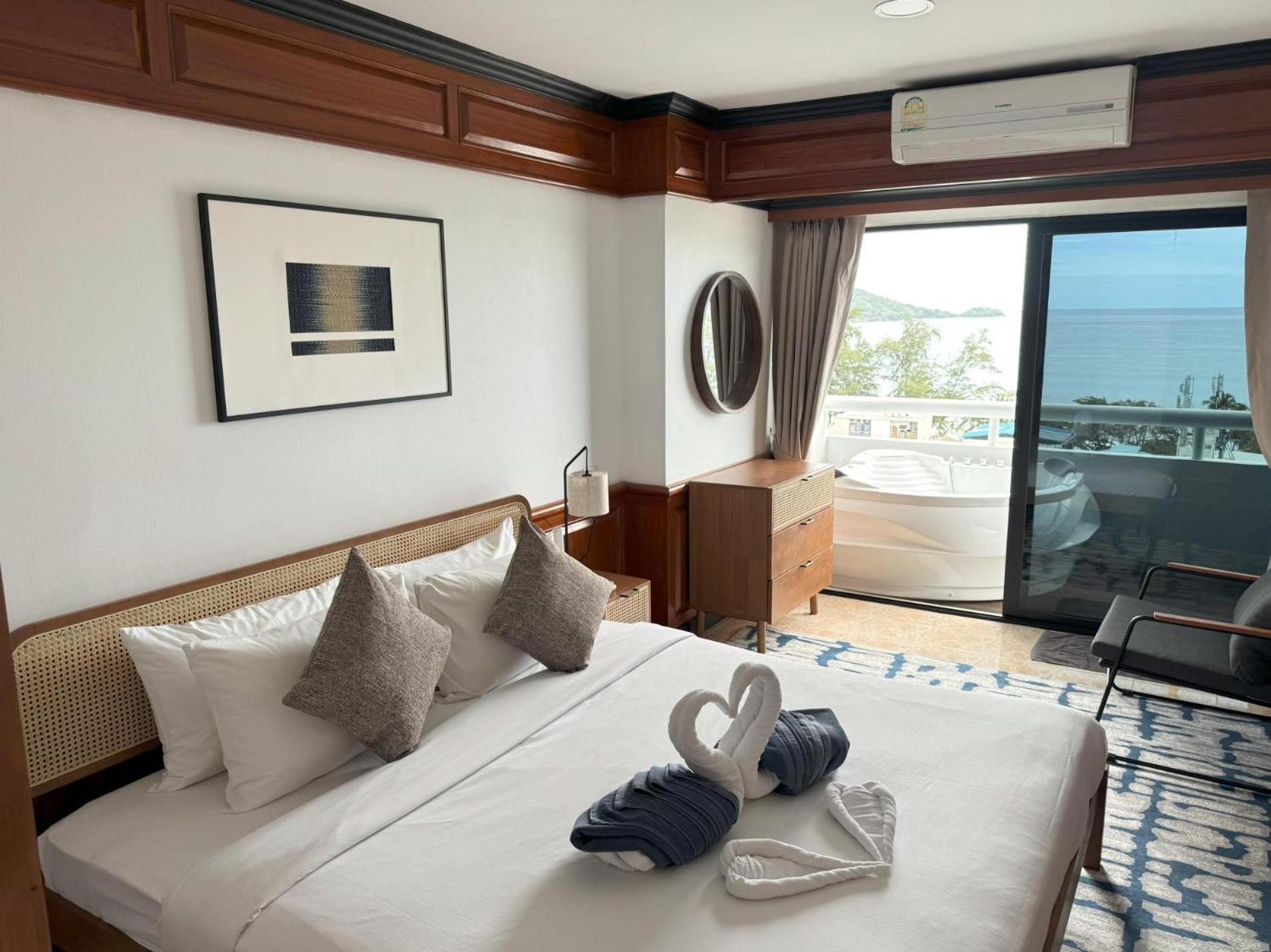 Sea View With Jacuzzi At Tower Apartment *